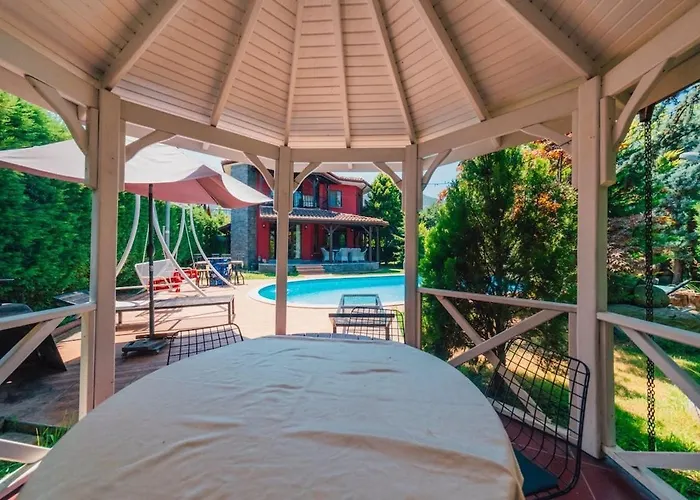 ヴィラ Sapancada Isitmali Havuzlu